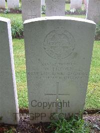 Etaples Military Cemetery - Brown, W