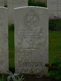 Etaples Military Cemetery - Brownless, William