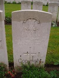 Etaples Military Cemetery - Bruce, Alexander