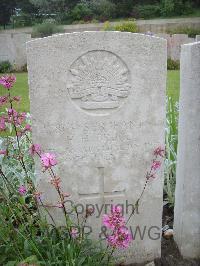 Etaples Military Cemetery - Bruce, Henry Homewood