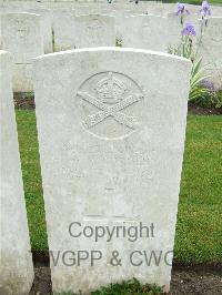 Etaples Military Cemetery - Burden, George Petrie