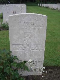 Etaples Military Cemetery - Burgess, William