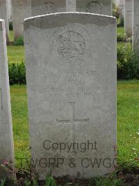 Etaples Military Cemetery - Burn, William