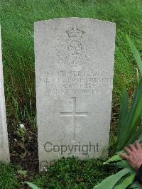 Etaples Military Cemetery - Burnett, Walter Stewart