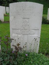 Etaples Military Cemetery - Burrell, Albert