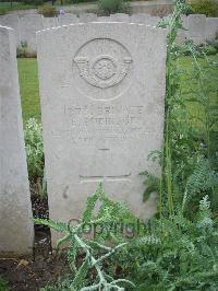 Etaples Military Cemetery - Burridge, Ernest