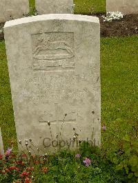 Etaples Military Cemetery - Bush, W G