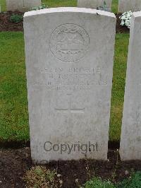 Etaples Military Cemetery - Bussey, Herbert