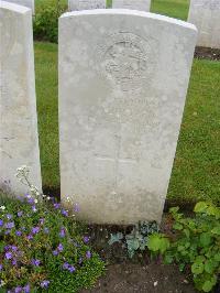 Etaples Military Cemetery - Bustard, Reginald Myers