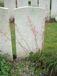 Etaples Military Cemetery - Butler, E W G