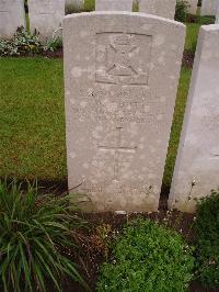 Etaples Military Cemetery - Butt, W J