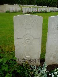 Etaples Military Cemetery - Cadman, S