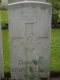 Etaples Military Cemetery - Cain, H M