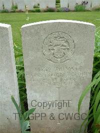 Etaples Military Cemetery - Cake, Harry Frederick