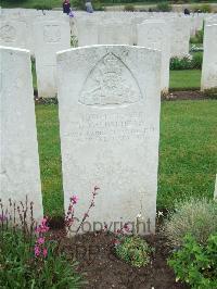 Etaples Military Cemetery - Calderhead, Donald