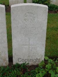 Etaples Military Cemetery - Callaghan, T