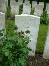 Etaples Military Cemetery - Campbell, C