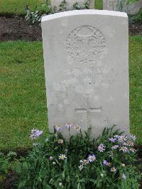 Etaples Military Cemetery - Campbell, D