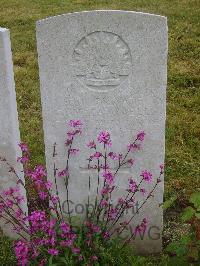 Etaples Military Cemetery - Campbell, Thomas Murdock