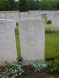 Etaples Military Cemetery - Campbell, Wa