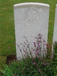 Etaples Military Cemetery - Canham, Charles George