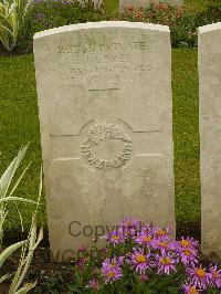 Etaples Military Cemetery - Carey, Elijah John