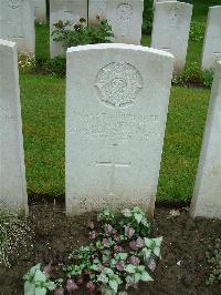 Etaples Military Cemetery - Carpenter, W