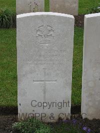 Etaples Military Cemetery - Carrington, Albert