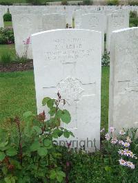 Etaples Military Cemetery - Carter, A