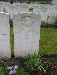 Etaples Military Cemetery - Cartwright, Andrew William