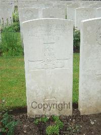 Etaples Military Cemetery - Cartwright, H