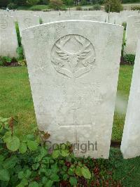 Etaples Military Cemetery - Cash, J R