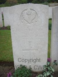 Etaples Military Cemetery - Catton, Walter