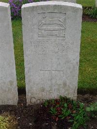 Etaples Military Cemetery - Caunt, Harry