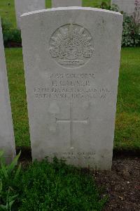 Etaples Military Cemetery - Causer, Frederick