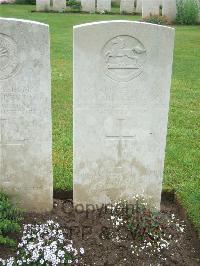 Etaples Military Cemetery - Charrington, Arthur Gerald