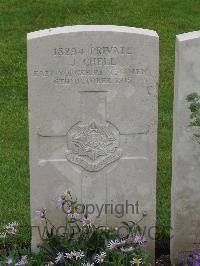 Etaples Military Cemetery - Chell, J