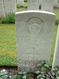 Etaples Military Cemetery - Chester, Cyril