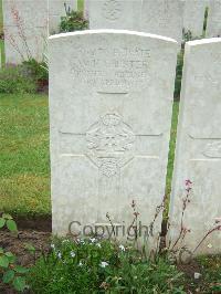 Etaples Military Cemetery - Chester, W H