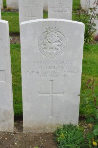 Etaples Military Cemetery - Childs, Albert