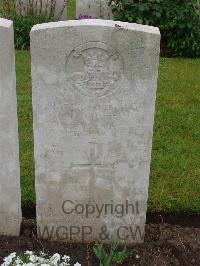 Etaples Military Cemetery - Chivers, Ernest Charles