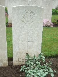 Etaples Military Cemetery - Clapham, James Ernest