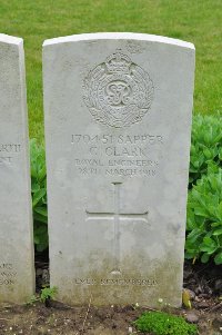 Etaples Military Cemetery - Clark, Charles