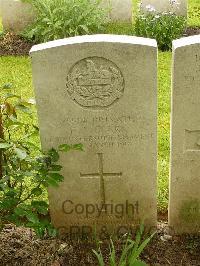 Etaples Military Cemetery - Clark, F J