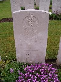 Etaples Military Cemetery - Clark, H