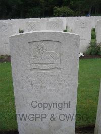 Etaples Military Cemetery - Clark, William