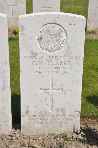 Etaples Military Cemetery - Clarke, C G