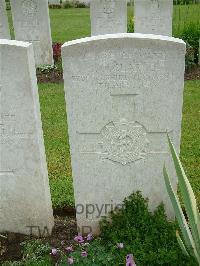 Etaples Military Cemetery - Clarke, Frederick Joseph