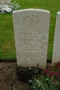 Etaples Military Cemetery - Clarke, George Henry