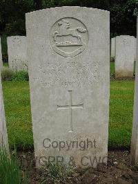 Etaples Military Cemetery - Clarke, Harry